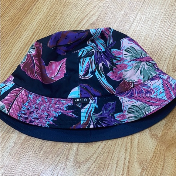 HUF Accessories - Reversible HUF Bucket Hat